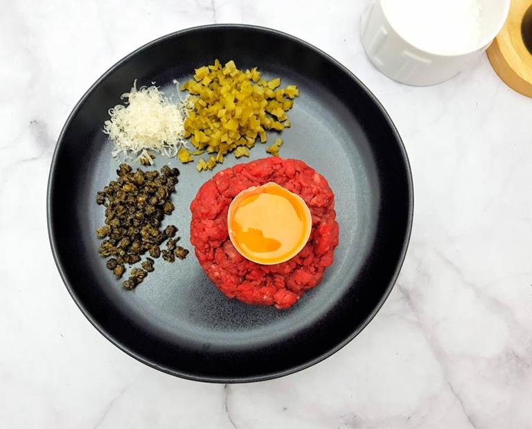 steak tartare with crispy capers cuisinefiend.com