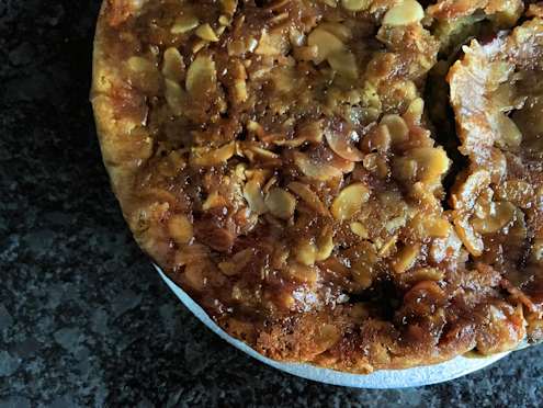  Sticky fig cake