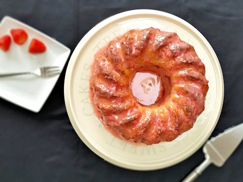 strawberry yoghurt cake