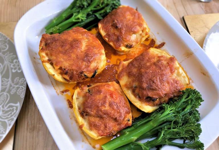 Stuffed courgettes