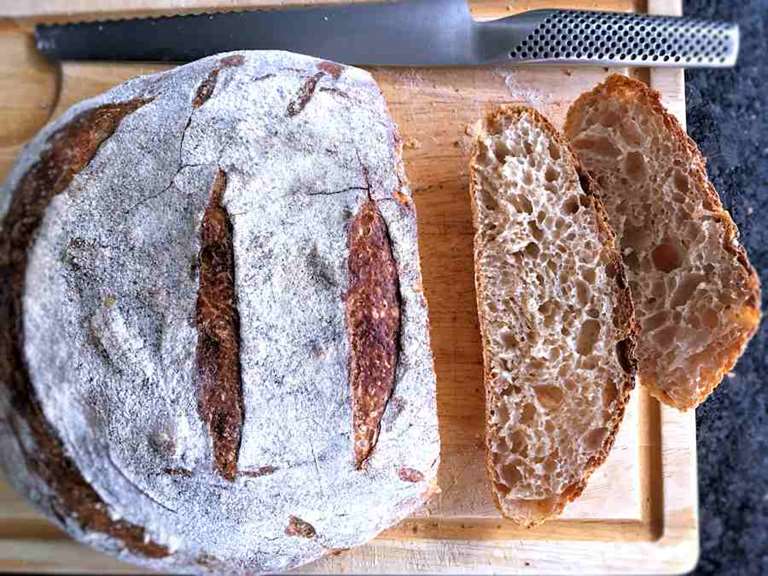Tartine country sourdough bread cuisinefiend.com