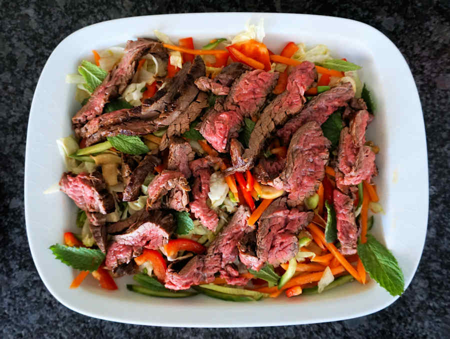 thai beef salad cuisinefiend.com