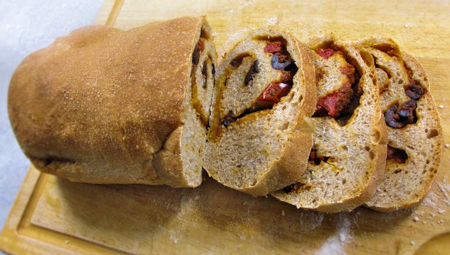 Tomato and olive bread