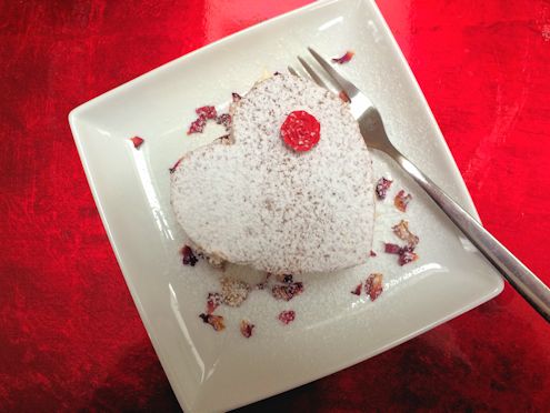 valentine heart cake