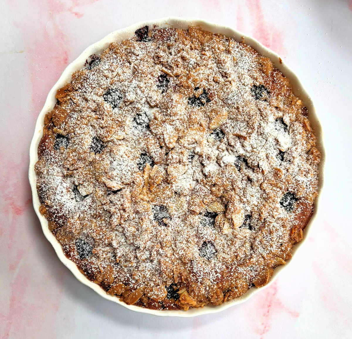 blackberry crumble cake cuisinefiend.com