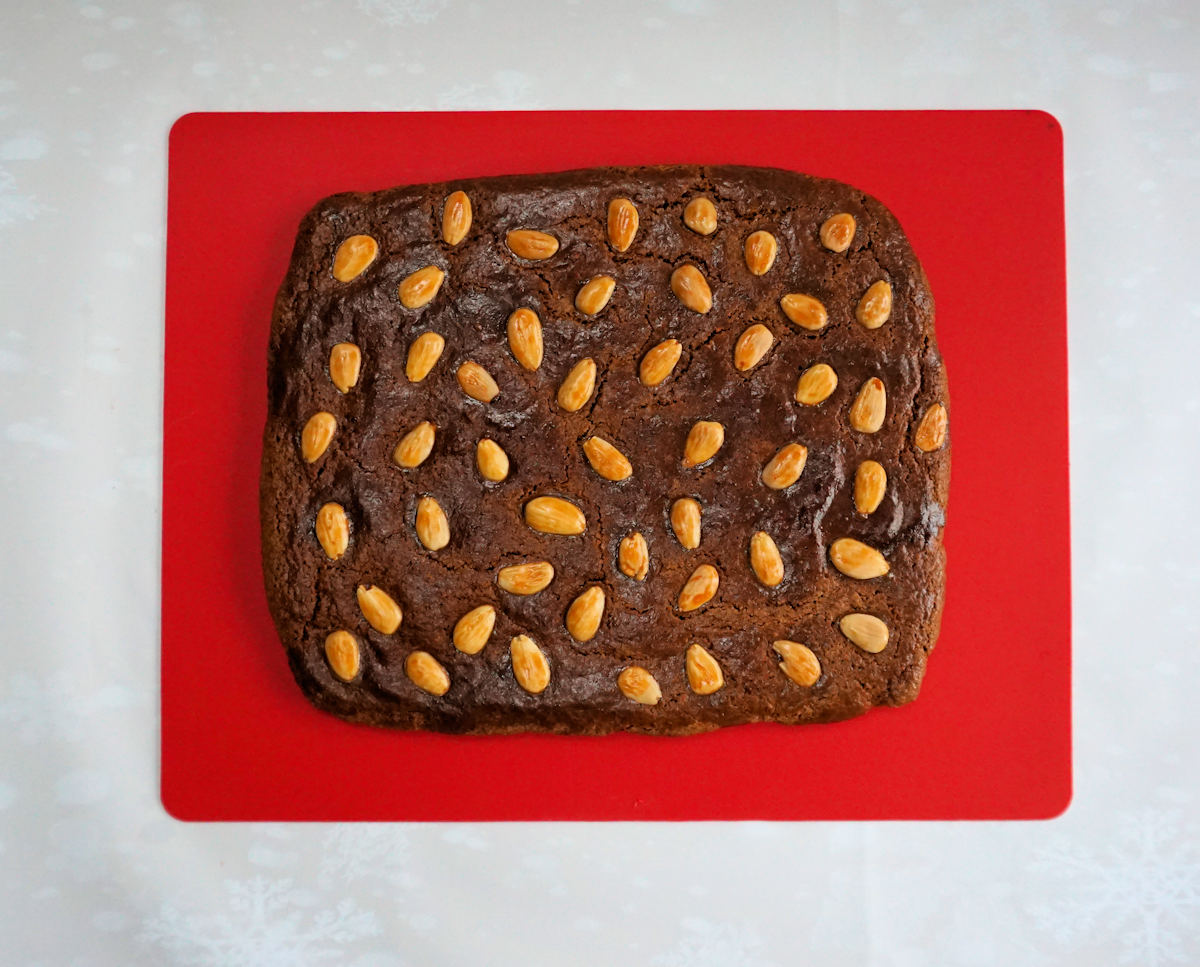 chunky dutch gingerbread cuisinefiend.com
