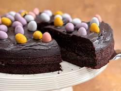 easter-chocolate-egg-nest-cake