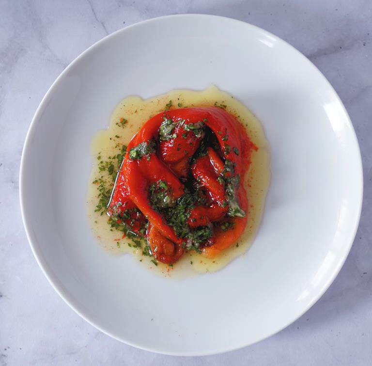 roasted marinated red peppers cuisinefiend.com