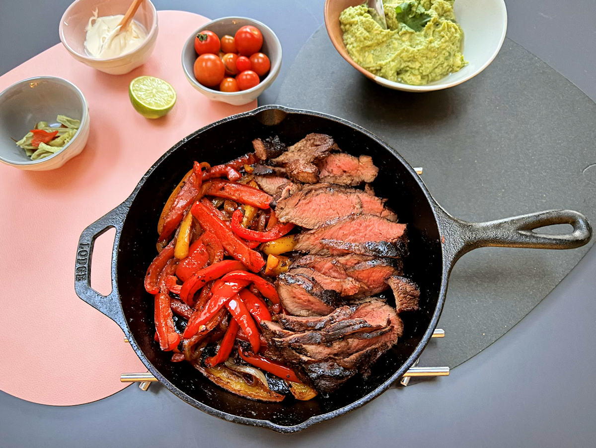 steak fajitas cuisinefiend.com