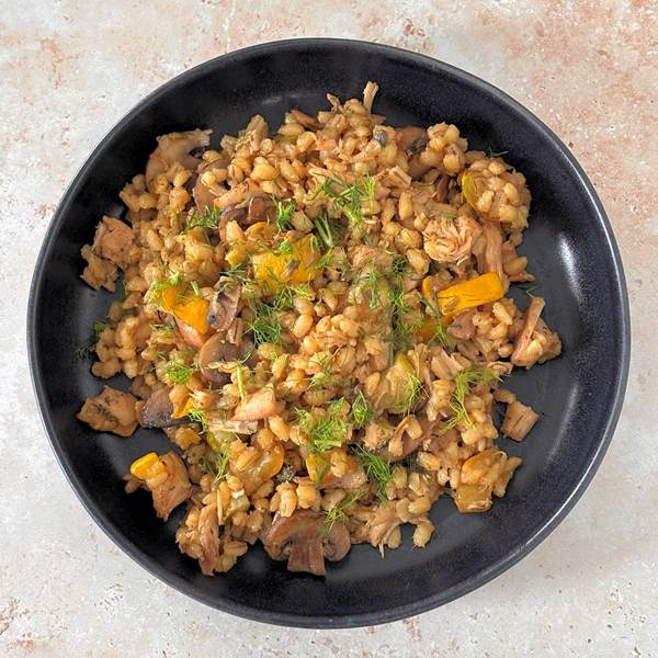 Barley, chicken and mushroom bake