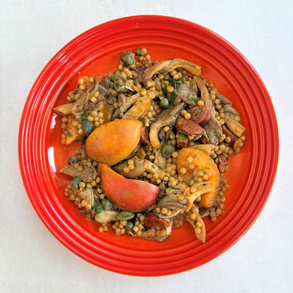 Couscous with mushrooms, chorizo and apricots