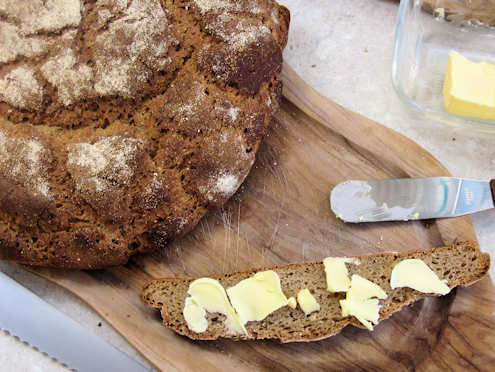 Malt vinegar rye bread