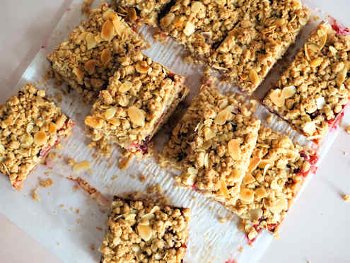 plum crumble breakfast bars