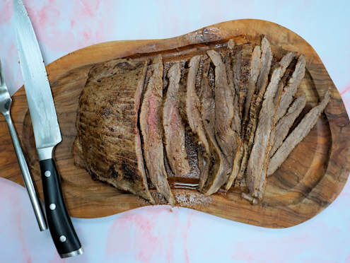 spicy seared bavette steak